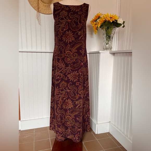Studio 1 Dresses & Skirts - Studio 1 Paisley Maxi Dress